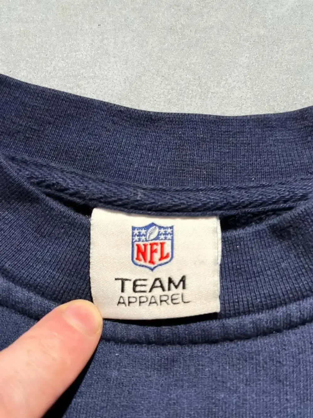 Vintage Y2K NFL Team Apparel New England Patriots Crewneck Sweatshirt Navy Blue